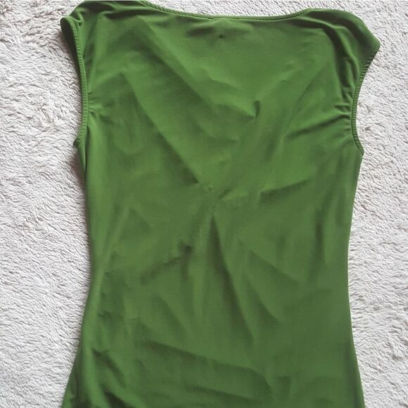 Vince Camuto Top Green Swoop Neck Stretchy Womens Size Medium - Picture 3 of 5